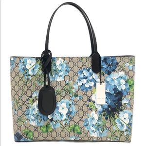 Gucci Reversible Blooms GG Supreme Tote